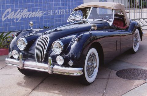 Un beau cabriolet XK140